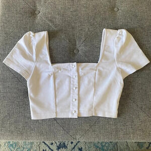 About Us‎ White Cropped Top Button Square Neck Size Small